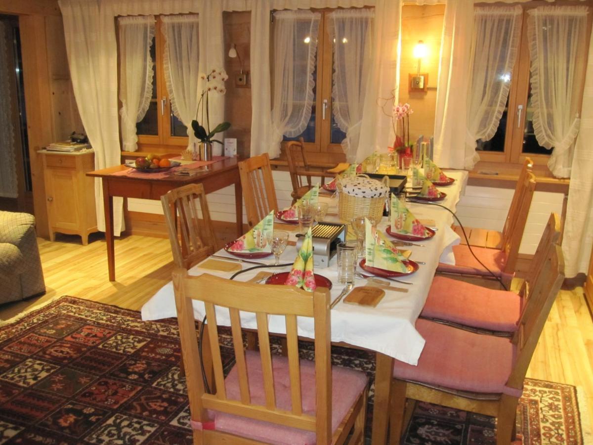 Gästehaus Alpenblick Wildstrubel Sankt Stephan Exteriör bild